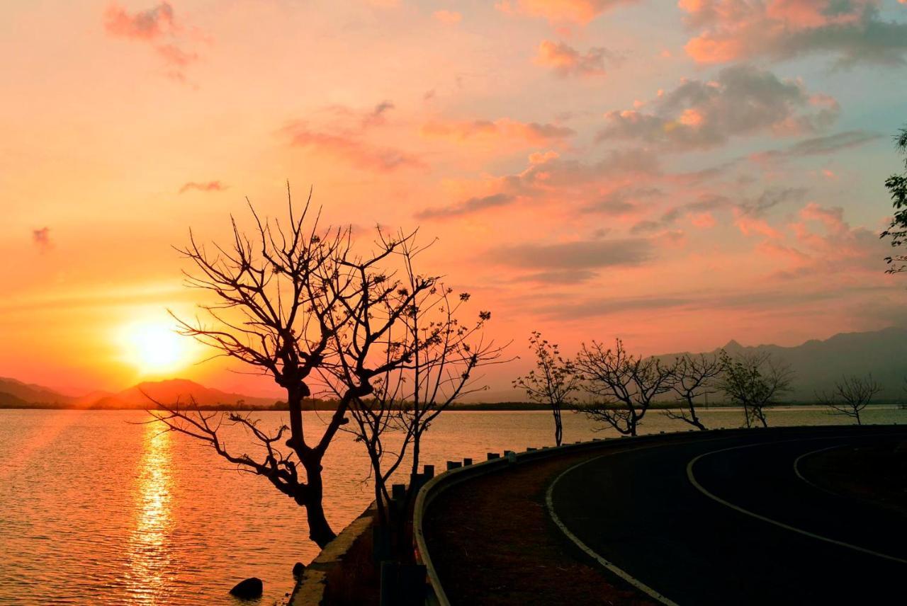 Fx72 Beach Resort เมาเมเร ภายนอก รูปภาพ